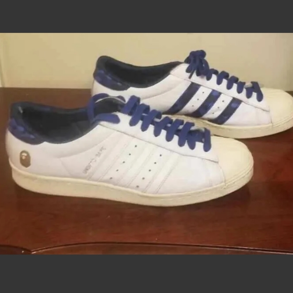 SUPERSTAR BATHING BAPE ULTRA BOOST WHITE size 9.5ADIDAS SUPER APE STAR